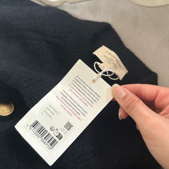 Sezane Othello Black Cardigan with Gold Buttons - Picture 4 of 9